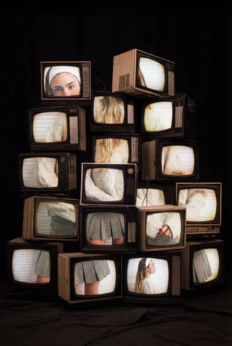TV Scene Split